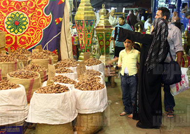 استعدادات شهر رمضان - تصوير: محمود خالد